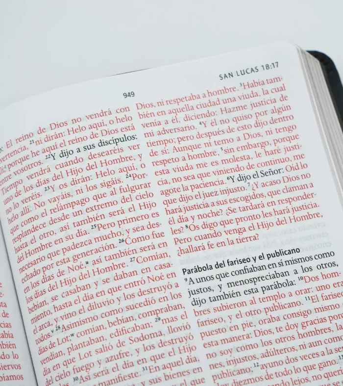 Biblia-Estudio-conciso-nombres-de-Dios-9781644734940-4 Biblia Nombres de Dios Letra Grande – RVR 1960